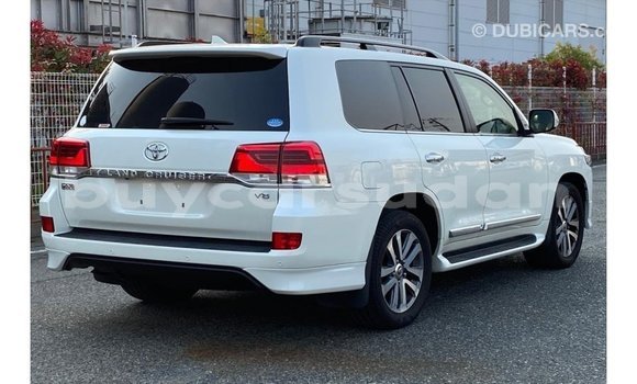 Buy Import Toyota Land Cruiser White Car in Import - Dubai in Al Jazirah State Buy Import Toyota Land Cruiser White Car in Import - Dubai in Al Jazirah State
