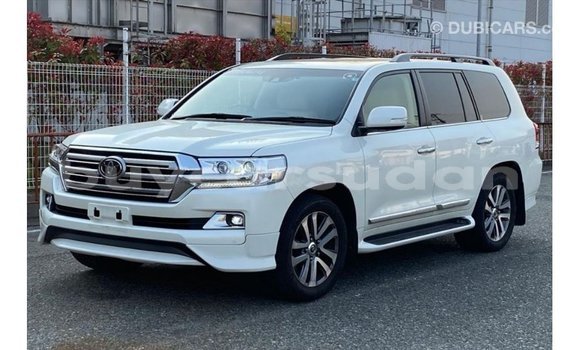Buy Import Toyota Land Cruiser White Car in Import - Dubai in Al Jazirah State Buy Import Toyota Land Cruiser White Car in Import - Dubai in Al Jazirah State