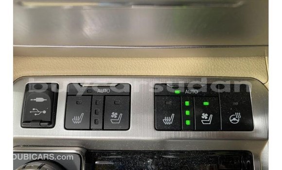 Buy Import Toyota Land Cruiser White Car in Import - Dubai in Al Jazirah State Buy Import Toyota Land Cruiser White Car in Import - Dubai in Al Jazirah State