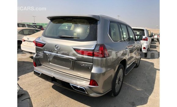 Acheter Import Voiture Lexus LX Autre à Import - Dubai, État d'Al Jazirah Acheter Import Voiture Lexus LX Autre à Import - Dubai, État d'Al Jazirah