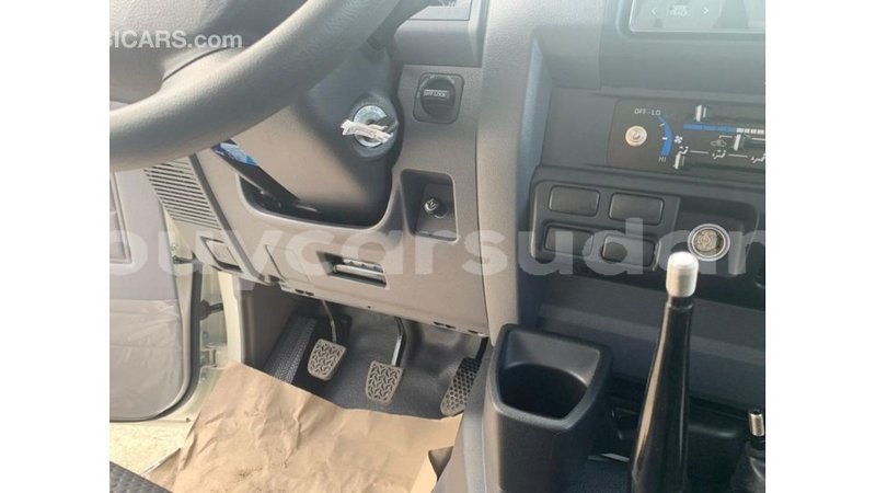 Big with watermark toyota land cruiser al jazirah state import dubai 3287