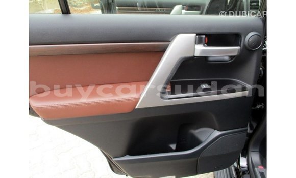 Acheter Import Voiture Toyota Land Cruiser Noir à Import - Dubai, État d'Al Jazirah Acheter Import Voiture Toyota Land Cruiser Noir à Import - Dubai, État d'Al Jazirah