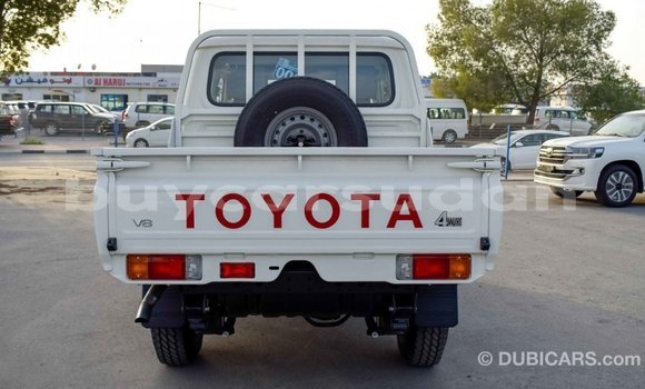 Buy Import Toyota Land Cruiser White Car in Import - Dubai in Al Jazirah State Buy Import Toyota Land Cruiser White Car in Import - Dubai in Al Jazirah State