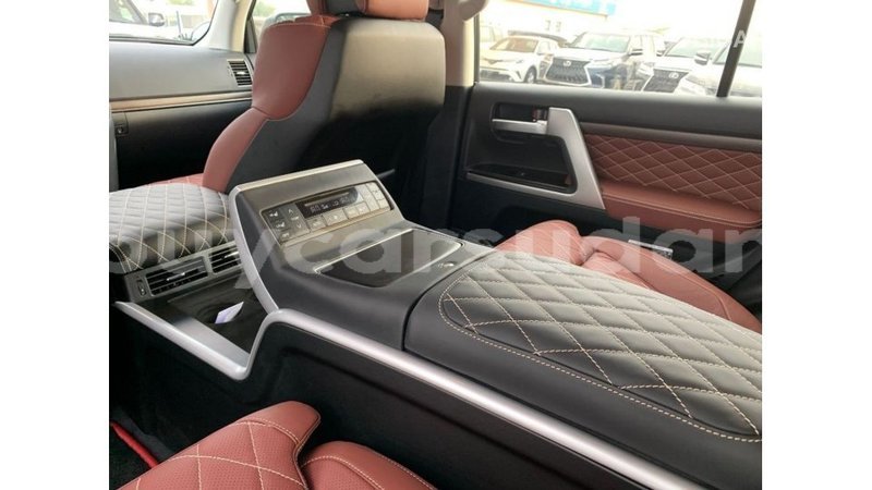 Big with watermark toyota land cruiser al jazirah state import dubai 3297