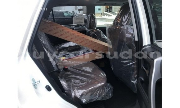 Buy Import Toyota HiAce White Truck in Import - Dubai in Al Jazirah State Buy Import Toyota HiAce White Truck in Import - Dubai in Al Jazirah State