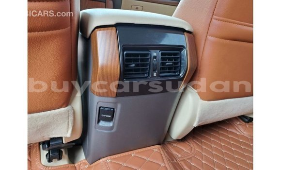 Buy Import Toyota Prado White Car in Import - Dubai in Al Jazirah State Buy Import Toyota Prado White Car in Import - Dubai in Al Jazirah State