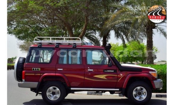 Acheter Import Voiture Toyota Land Cruiser Rouge à Import - Dubai, État d'Al Jazirah Acheter Import Voiture Toyota Land Cruiser Rouge à Import - Dubai, État d'Al Jazirah