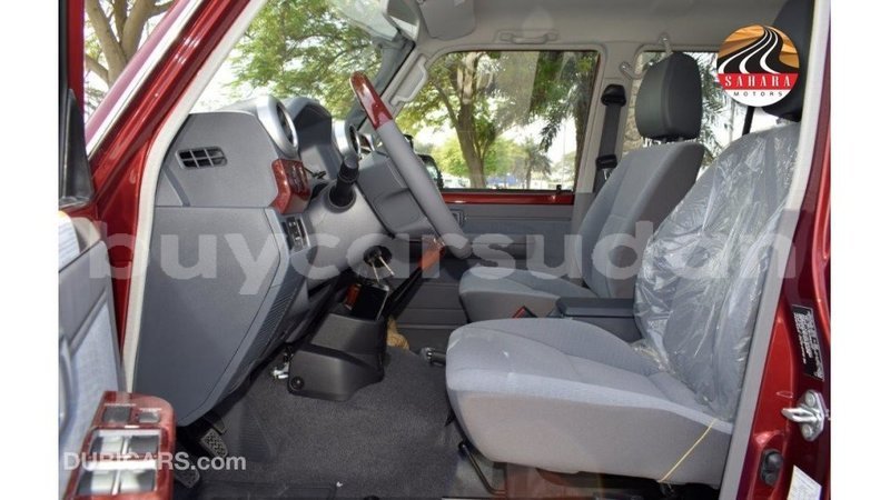 Big with watermark toyota land cruiser al jazirah state import dubai 3313