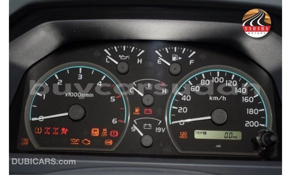 Acheter Import Voiture Toyota Land Cruiser Rouge à Import - Dubai, État d'Al Jazirah Acheter Import Voiture Toyota Land Cruiser Rouge à Import - Dubai, État d'Al Jazirah