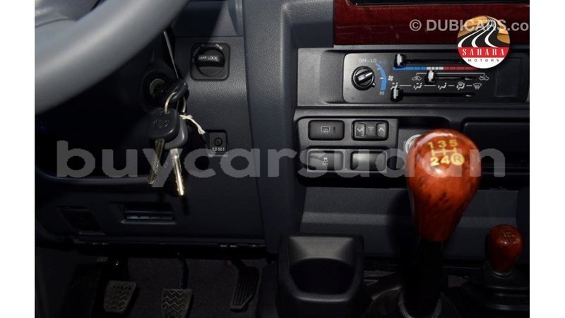 Big with watermark toyota land cruiser al jazirah state import dubai 3313