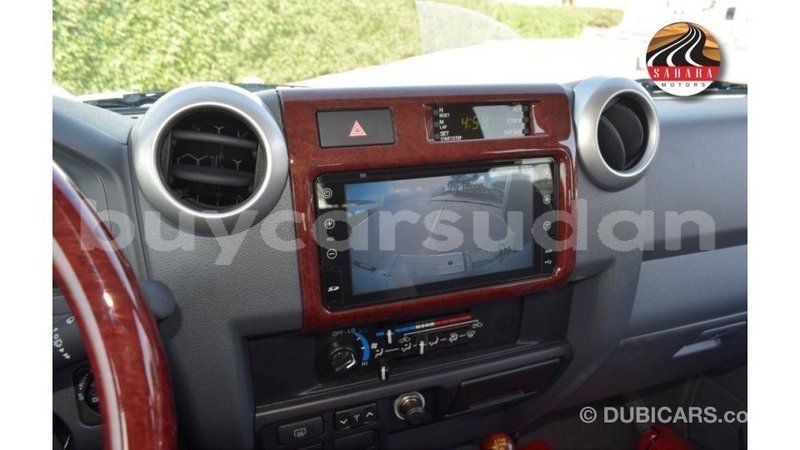 Big with watermark toyota land cruiser al jazirah state import dubai 3313