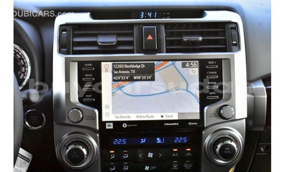 Acheter Import Utilitaire Toyota HiAce Blanc à Import - Dubai, État d'Al Jazirah Acheter Import Utilitaire Toyota HiAce Blanc à Import - Dubai, État d'Al Jazirah