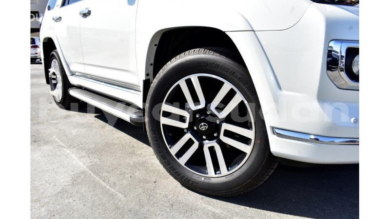 Big with watermark toyota hiace al jazirah state import dubai 3315