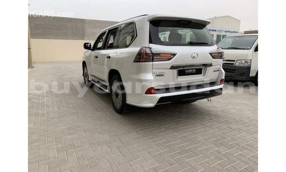 Acheter Import Voiture Lexus LX Blanc à Import - Dubai, État d'Al Jazirah Acheter Import Voiture Lexus LX Blanc à Import - Dubai, État d'Al Jazirah