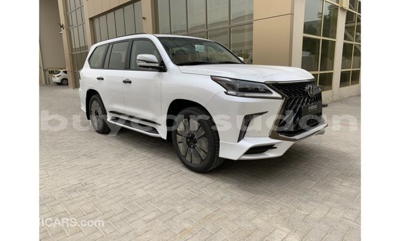 Acheter Import Voiture Lexus LX Blanc à Import - Dubai, État d'Al Jazirah Acheter Import Voiture Lexus LX Blanc à Import - Dubai, État d'Al Jazirah