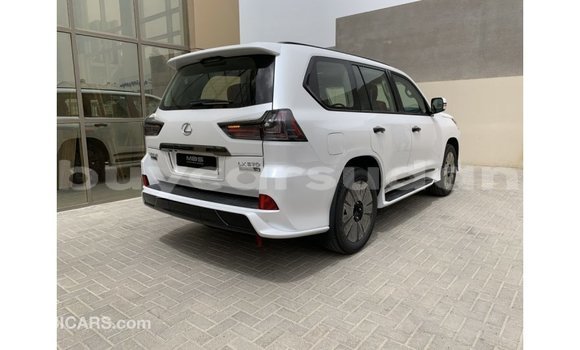 Acheter Import Voiture Lexus LX Blanc à Import - Dubai, État d'Al Jazirah Acheter Import Voiture Lexus LX Blanc à Import - Dubai, État d'Al Jazirah