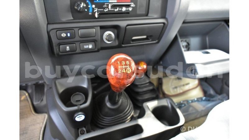 Big with watermark toyota land cruiser al jazirah state import dubai 3320