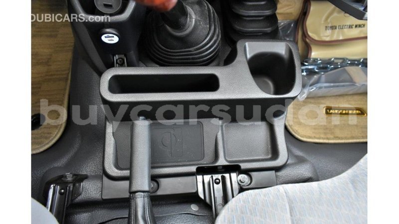 Big with watermark toyota land cruiser al jazirah state import dubai 3320