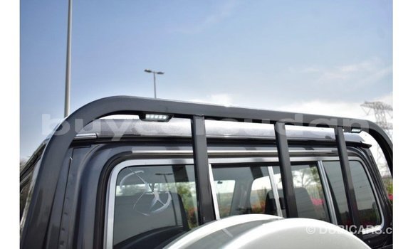 Acheter Import Voiture Toyota Land Cruiser Autre à Import - Dubai, État d'Al Jazirah Acheter Import Voiture Toyota Land Cruiser Autre à Import - Dubai, État d'Al Jazirah