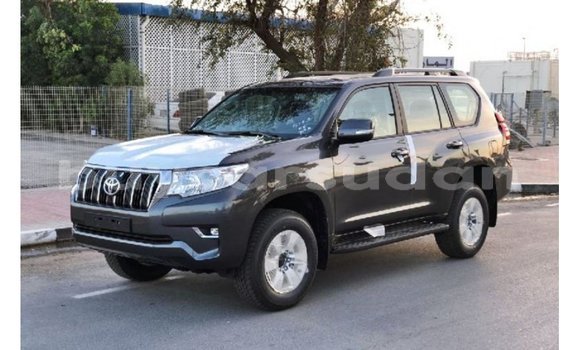 Acheter Import Voiture Toyota Prado Noir à Import - Dubai, État d'Al Jazirah Acheter Import Voiture Toyota Prado Noir à Import - Dubai, État d'Al Jazirah
