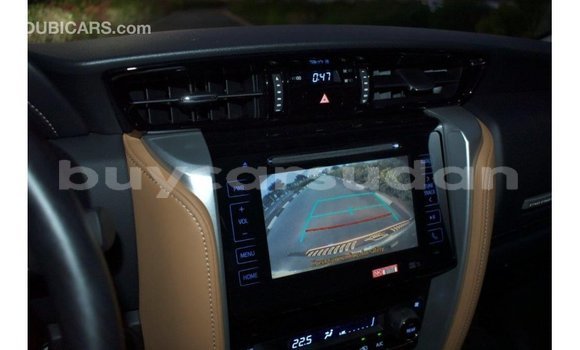 Acheter Import Voiture Toyota Fortuner Noir à Import - Dubai, État d'Al Jazirah Acheter Import Voiture Toyota Fortuner Noir à Import - Dubai, État d'Al Jazirah