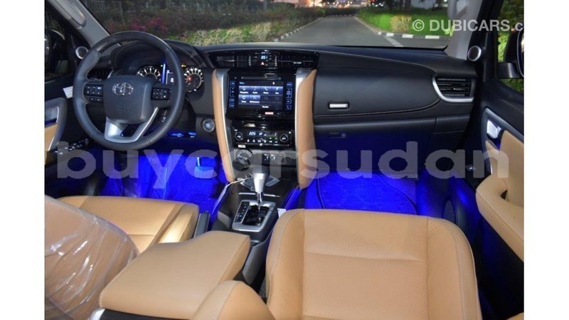 Big with watermark toyota fortuner al jazirah state import dubai 3350