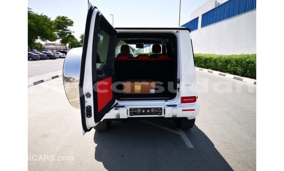 Buy Import Mercedes-Benz 190 White Car in Import - Dubai in Al Jazirah State Buy Import Mercedes-Benz 190 White Car in Import - Dubai in Al Jazirah State