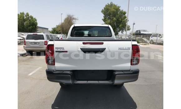 Buy Import Toyota Hilux White Car in Import - Dubai in Al Jazirah State Buy Import Toyota Hilux White Car in Import - Dubai in Al Jazirah State