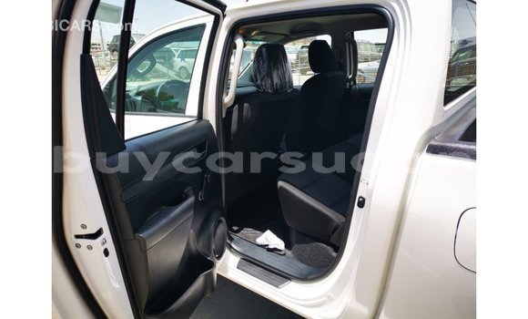 Buy Import Toyota Hilux White Car in Import - Dubai in Al Jazirah State Buy Import Toyota Hilux White Car in Import - Dubai in Al Jazirah State