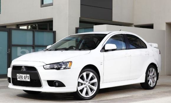 Acheter Occasion Voiture Mitsubishi Lancer Blanc à Khartoum, Khartoum Acheter Occasion Voiture Mitsubishi Lancer Blanc à Khartoum, Khartoum