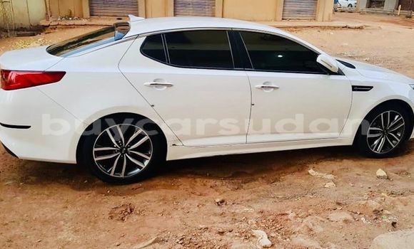 Acheter Occasion Voiture Kia K5 Blanc à Khartoum, Khartoum Acheter Occasion Voiture Kia K5 Blanc à Khartoum, Khartoum