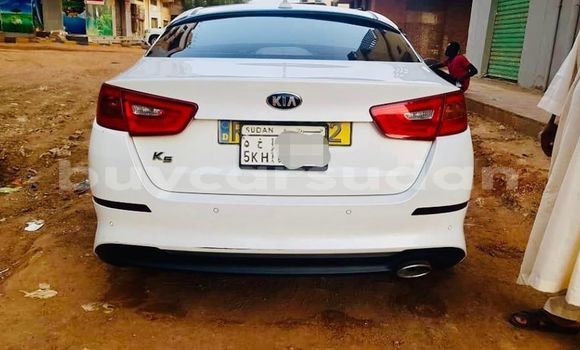 Acheter Occasion Voiture Kia K5 Blanc à Khartoum, Khartoum Acheter Occasion Voiture Kia K5 Blanc à Khartoum, Khartoum
