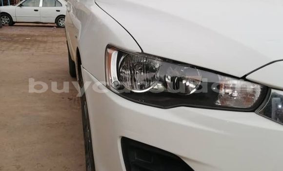 Acheter Occasion Voiture Mitsubishi Lancer Blanc à Khartoum, Khartoum Acheter Occasion Voiture Mitsubishi Lancer Blanc à Khartoum, Khartoum