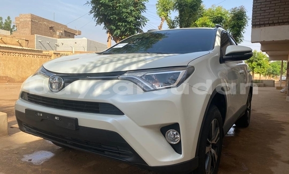 Buy Used Toyota RAV4 White Car in Omdourman in Khartoum Buy Used Toyota RAV4 White Car in Omdourman in Khartoum