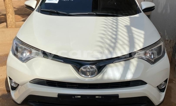 Buy Used Toyota RAV4 White Car in Omdourman in Khartoum Buy Used Toyota RAV4 White Car in Omdourman in Khartoum