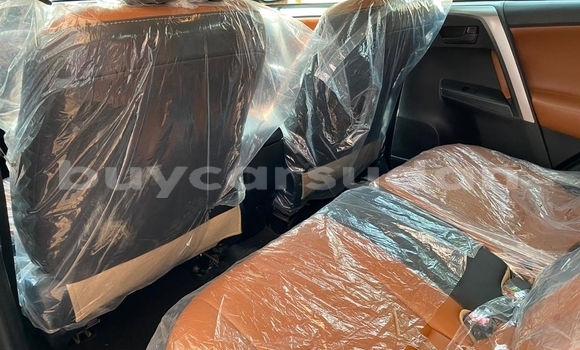 Buy Used Toyota RAV4 White Car in Omdourman in Khartoum Buy Used Toyota RAV4 White Car in Omdourman in Khartoum