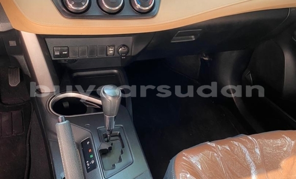 Buy Used Toyota RAV4 White Car in Omdourman in Khartoum Buy Used Toyota RAV4 White Car in Omdourman in Khartoum