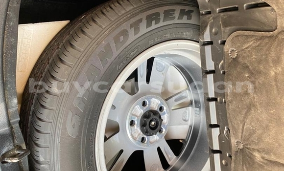 Buy Used Toyota RAV4 White Car in Omdourman in Khartoum Buy Used Toyota RAV4 White Car in Omdourman in Khartoum