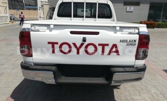 Acheter Neuf Voiture Toyota Hilux Blanc à Import - Dubai, État d'Al Jazirah Acheter Neuf Voiture Toyota Hilux Blanc à Import - Dubai, État d'Al Jazirah