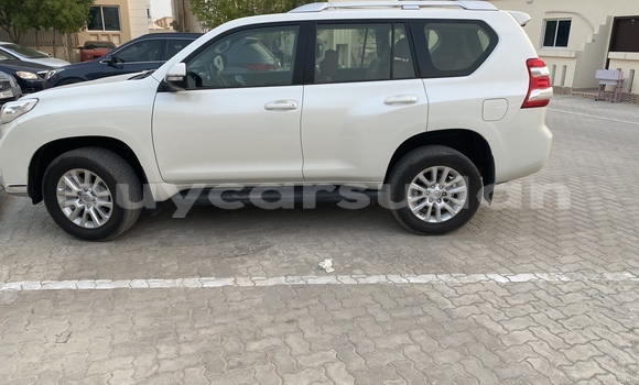 Buy Used Toyota Prado White Car in Import - Dubai in Al Jazirah State Buy Used Toyota Prado White Car in Import - Dubai in Al Jazirah State