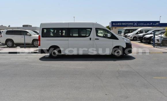 Acheter Neuf Voiture Toyota Hiace Blanc à Import - Dubai, État d'Al Jazirah Acheter Neuf Voiture Toyota Hiace Blanc à Import - Dubai, État d'Al Jazirah