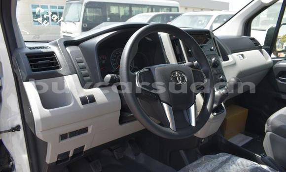 Acheter Neuf Voiture Toyota Hiace Blanc à Import - Dubai, État d'Al Jazirah Acheter Neuf Voiture Toyota Hiace Blanc à Import - Dubai, État d'Al Jazirah
