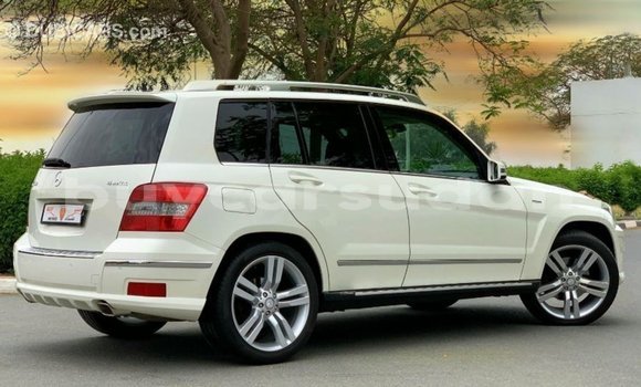 Buy Import Mercedes-Benz 190 White Car in Import - Dubai in Al Jazirah State Buy Import Mercedes-Benz 190 White Car in Import - Dubai in Al Jazirah State