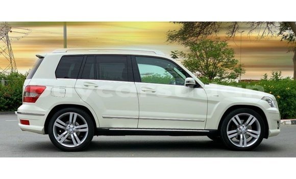 Buy Import Mercedes-Benz 190 White Car in Import - Dubai in Al Jazirah State Buy Import Mercedes-Benz 190 White Car in Import - Dubai in Al Jazirah State