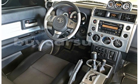 Buy Import Toyota FJ Cruiser White Car in Import - Dubai in Al Jazirah State Buy Import Toyota FJ Cruiser White Car in Import - Dubai in Al Jazirah State