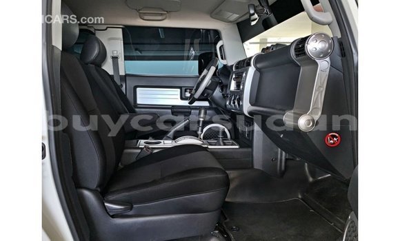 Buy Import Toyota FJ Cruiser White Car in Import - Dubai in Al Jazirah State Buy Import Toyota FJ Cruiser White Car in Import - Dubai in Al Jazirah State