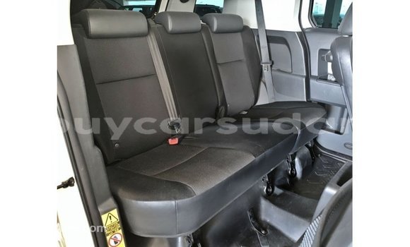 Buy Import Toyota FJ Cruiser White Car in Import - Dubai in Al Jazirah State Buy Import Toyota FJ Cruiser White Car in Import - Dubai in Al Jazirah State