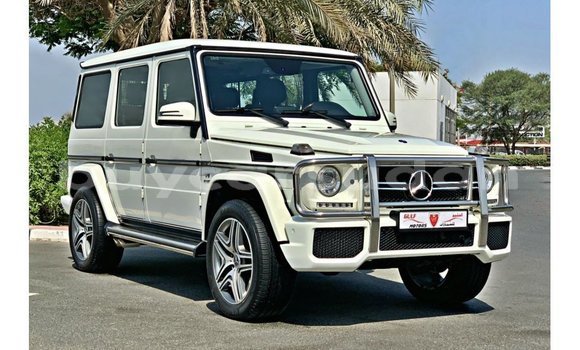 Acheter Import Voiture Mercedes-Benz 190 Blanc à Import - Dubai, État d'Al Jazirah