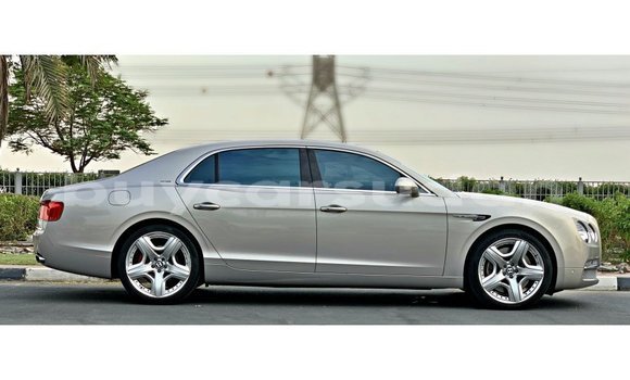 Buy Import Bentley Flying Spur Other Car in Import - Dubai in Al Jazirah State Buy Import Bentley Flying Spur Other Car in Import - Dubai in Al Jazirah State