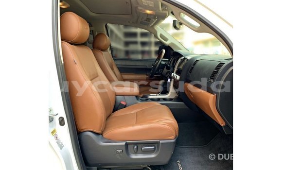 Buy Import Toyota Tundra White Car in Import - Dubai in Al Jazirah State Buy Import Toyota Tundra White Car in Import - Dubai in Al Jazirah State